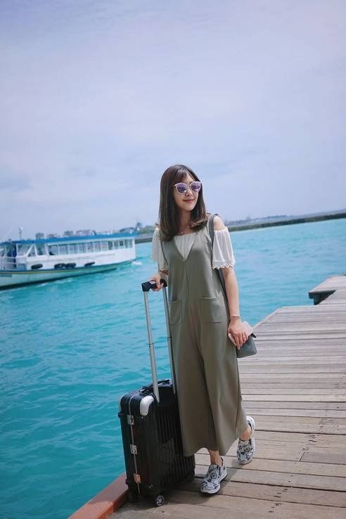 把旅行玩成时装周,看人家母女是怎么穿的!